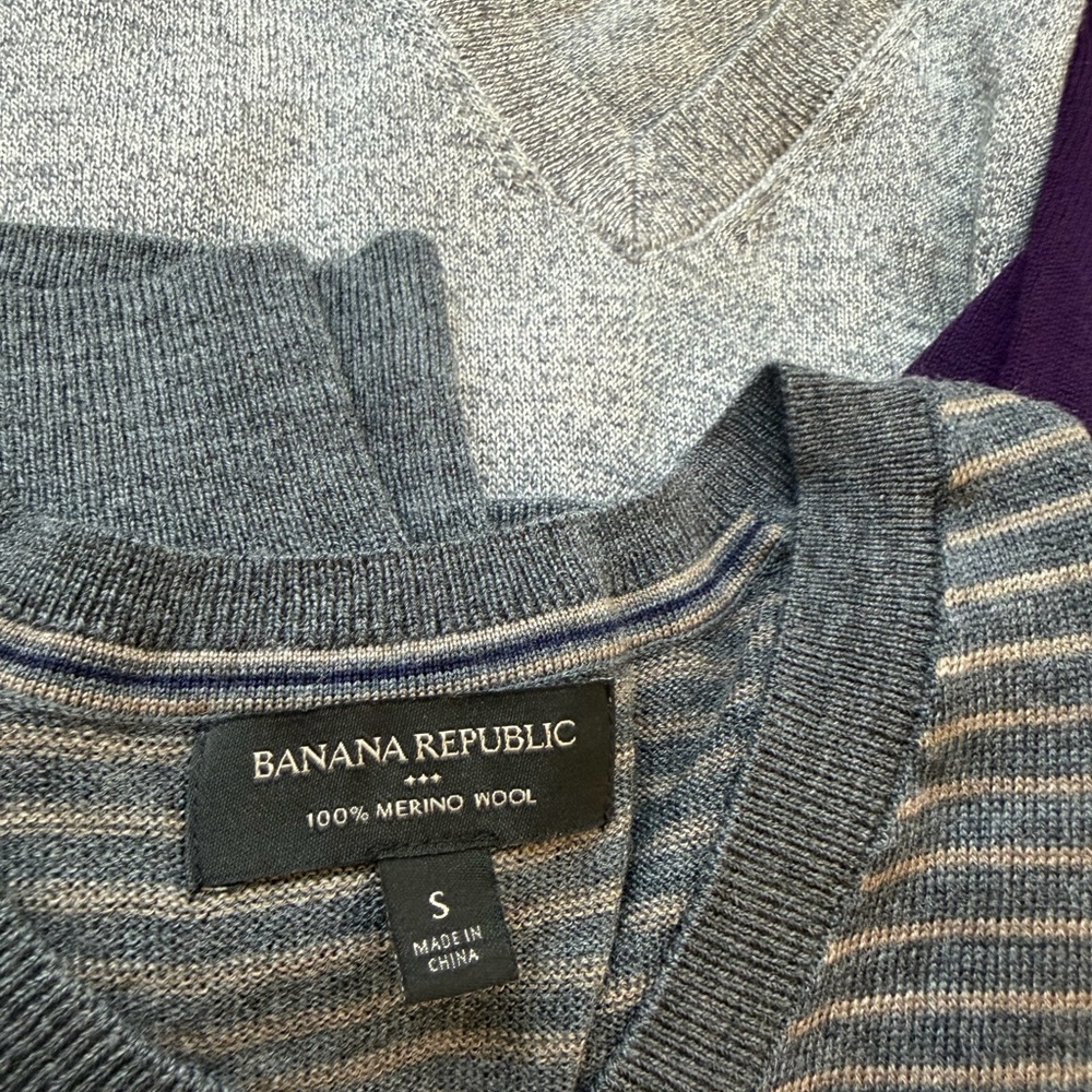 Banana Republic 100% Merino Wool Sweaters - Bundle of 6 - Picture 3 of 3